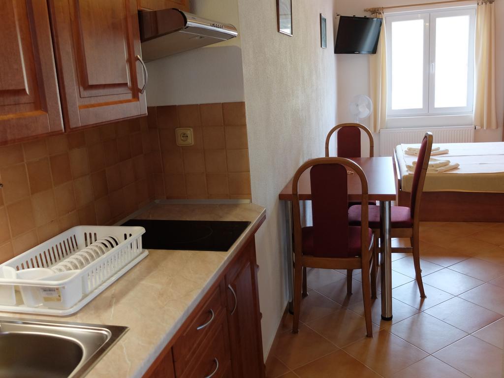 ברנה Apartments Sunce חדר תמונה